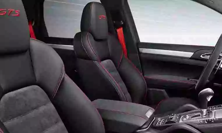 Porsche Cayenne gts ride in Dubai 